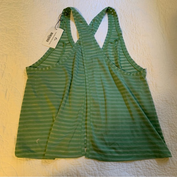 Zyia XXXL NWT green forest nimbus split back tank top sleeveless - Picture 5 of 7